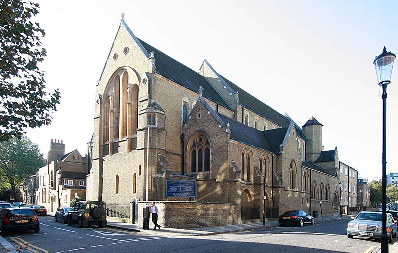 File:St Mary's, Cadogan Street exterior.jpg