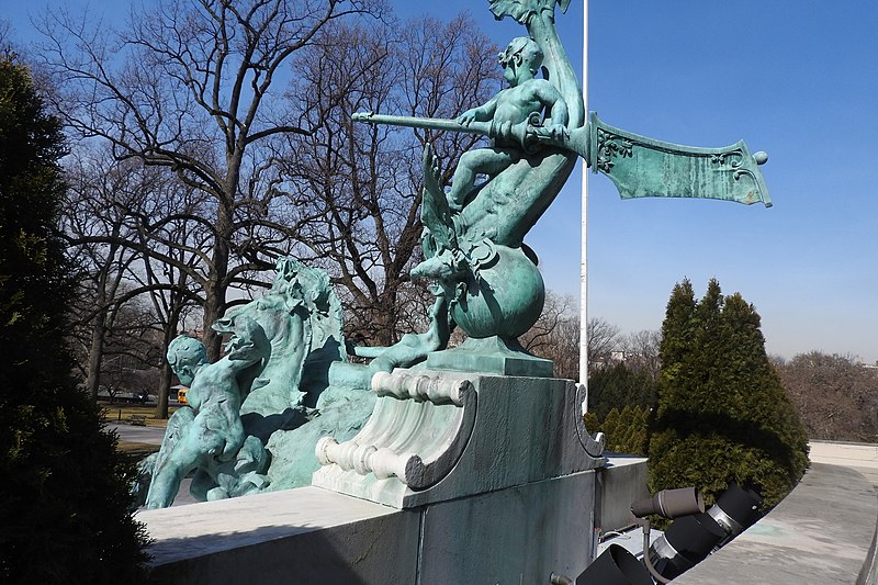 File:Statue 2019-03 Mertz jeh.jpg