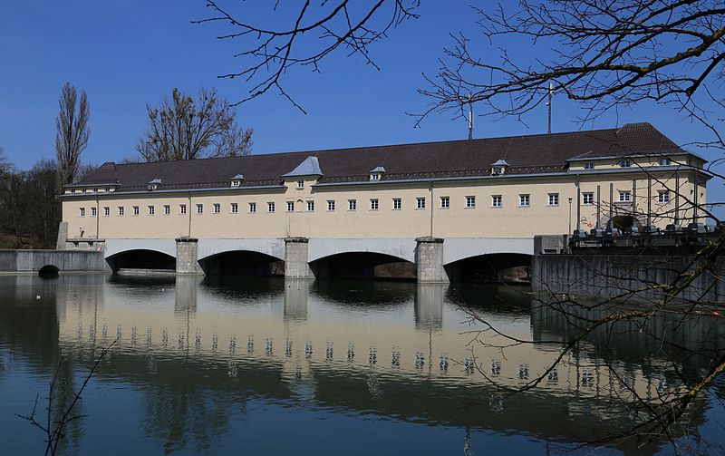 File:Stauwehr Oberfoehring S Muenchen-1.jpg