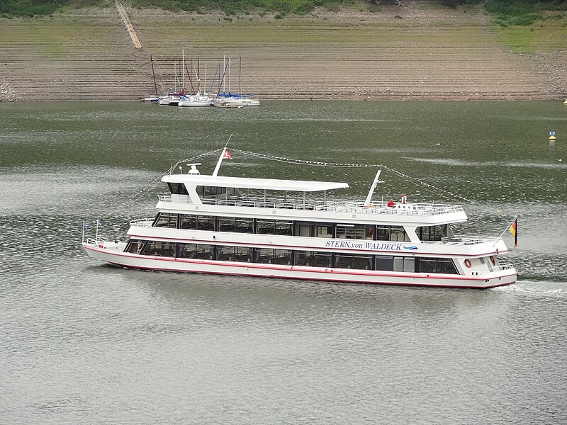 File:Stern von Waldeck (ship, 1993) 01.JPG