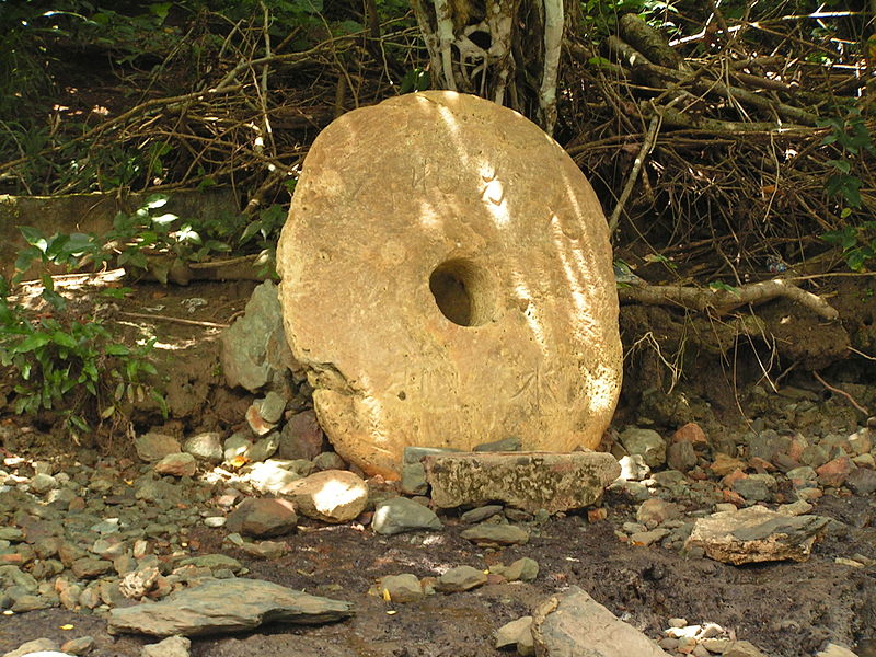 File:StoneMoney.JPG