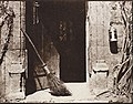 Henry Fox Talbot La porte ouverte, 1843. Tirage sur papier salé à partir d'un négatif calotype