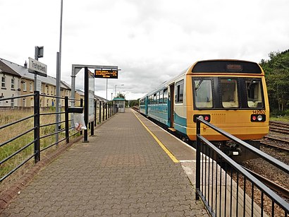 Treherbert railway station (geograph 5521727).jpg