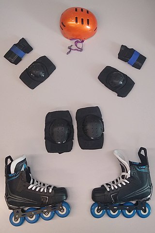 <span class="mw-page-title-main">Inline skates</span> Type of roller skate