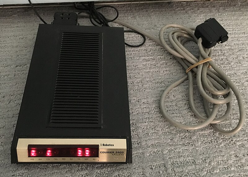 File:USRobotics Courier 2400 Modem powered on.jpg