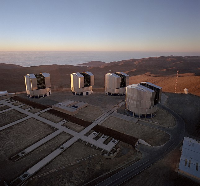 File:Very Large Telescope Array.aerial view.jpg