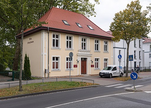 Villa Heinzelmann, Carl-Heydemann-Ring 9 in Stralsund