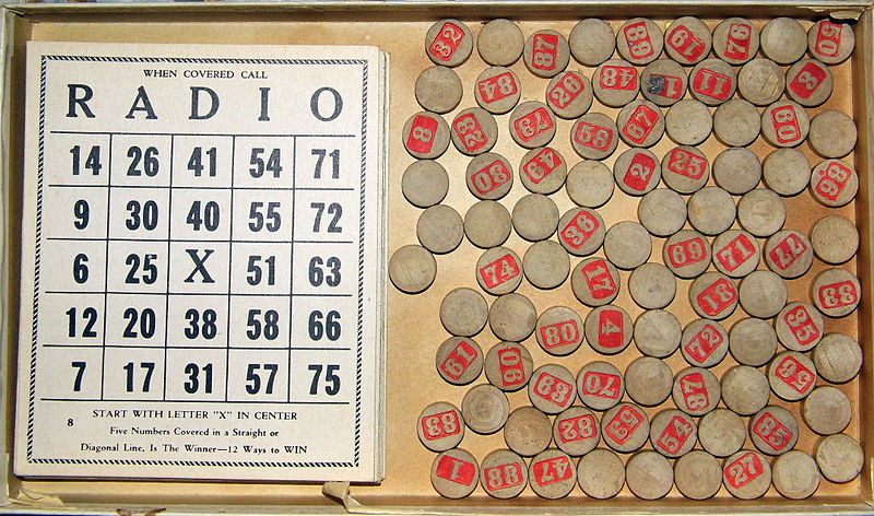 File:Vintage RADIO Game, A Version Of Bingo (12352238955).jpg