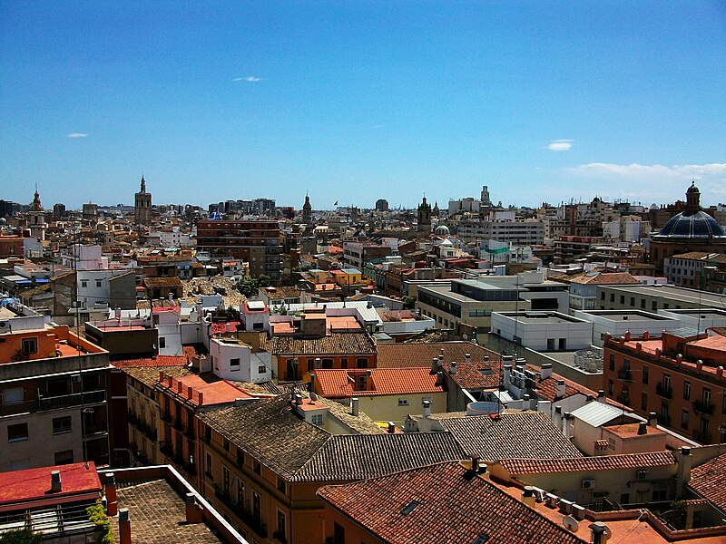 File:Vista de la ciutat de València des de les torres de Quart.JPG