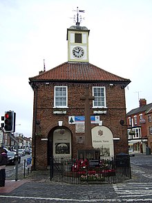 War Memorial and Yarm Town Hall (geograph 3277649).jpg