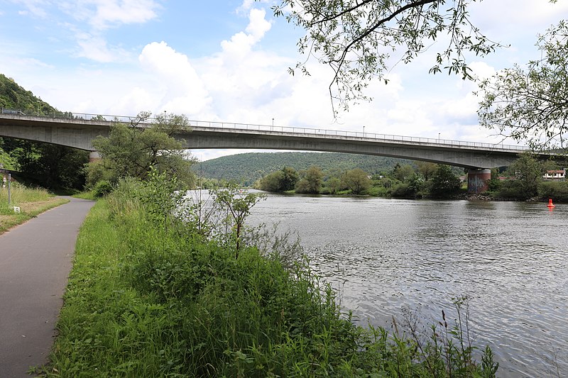 File:Wertheim-Spessartbrücke-02.jpg