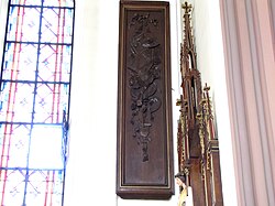 Panneau de bois sculpté: Objets liturgiques (XVIIIe)