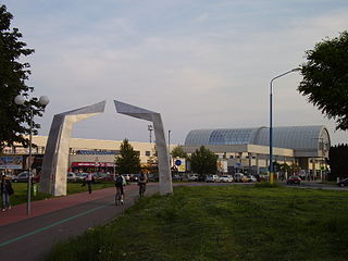 <span class="mw-page-title-main">Bratislava-Petržalka railway station</span> Railway station in Slovakia