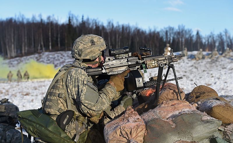 File:'3 Geronimo' paratroopers execute live-fire 161108-F-SK378-1153.jpg