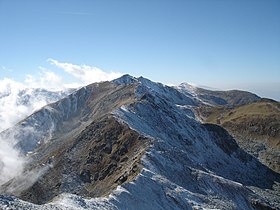 Продолжение на протегање на главниот срт и било на Шар Планина со Чаушица, Пескови и Бистрица, сликано од Езерски Врв