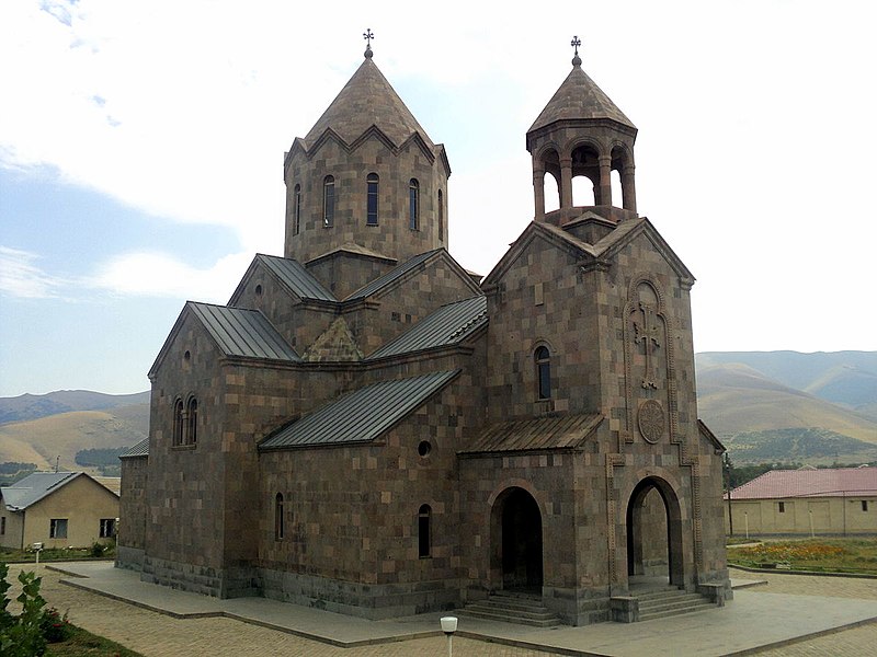 File:Ս. Հարություն, Սպիտակ.jpg