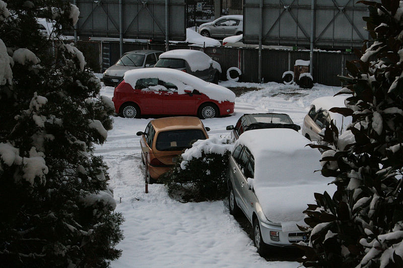 File:- 01 ITALY Fiat Grande Punto in snow in Milan.JPG