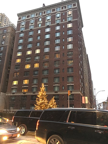 File:1045 Park Avenue, corner of 86th, Carnegie Hill, Upper East Side, Manhattan, New York.jpg