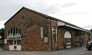 2007 yilda Uells Taker ko'chasidagi stantsiya saytida - goods shed.jpg