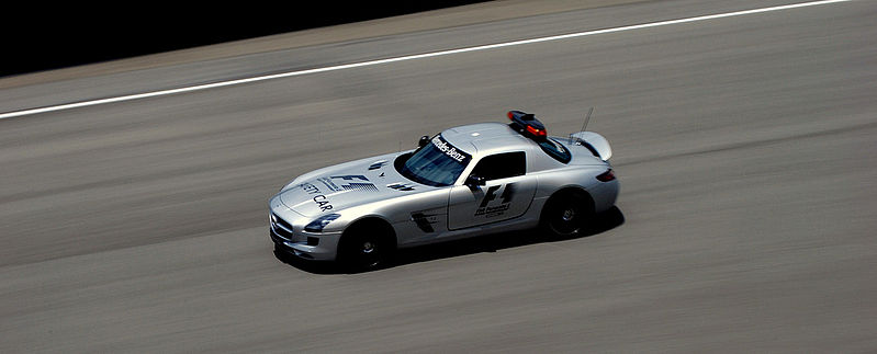 File:2010 F1 Safety Car Mercedes SLS AMG.jpg