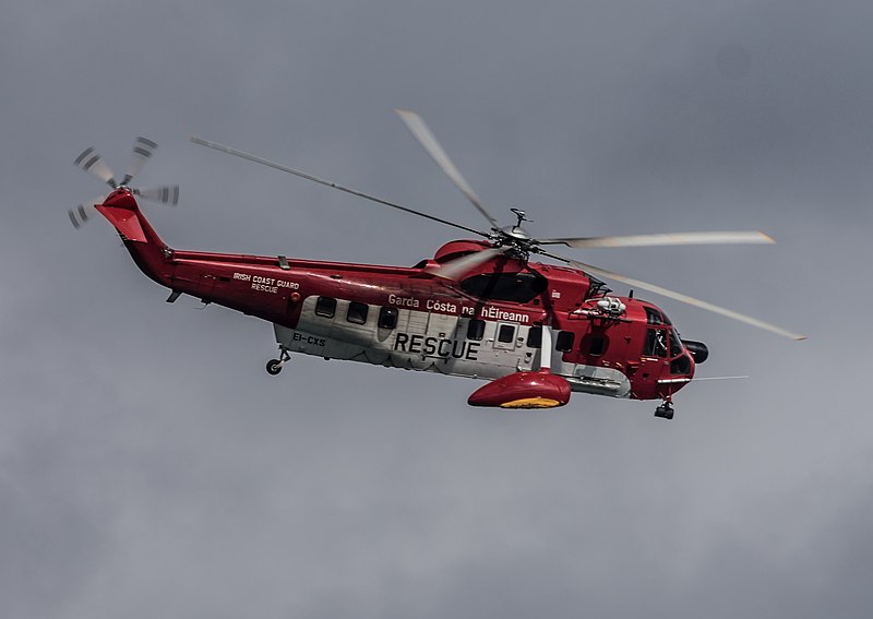 File:2012 Bray Air Display - Sikorsky S-61N Helicopter (7626109586).jpg