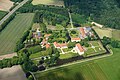 Bei Schloss Harkotten in Füchtorf bei Sassenberg, Nordrhein-Westfalen, handelt es sich um eine Doppelschlossanlage. Schloss von Ketteler ist ein um 1767 fertiggestelltes Barockschloss. Schloss von Korff wurde 1804 bis 1806 im Stil des Klassizismus erbaut. Vorgängerbauten stammten aus dem 14. Jahrhundert.