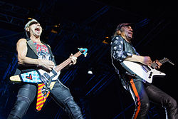 Rudolf Schenker y Matthias Jabs en 2014.