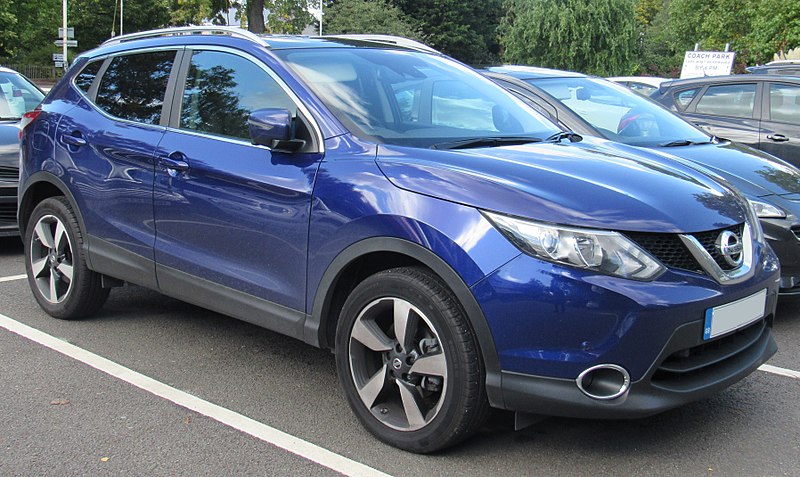 File:2016 Nissan Qashqai N-Connecta Dig-T 1.6.jpg