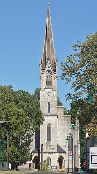 File:2018-08-06 DE Rüdersdorf bei Berlin, Straße der Jugend, Dorfkirche Kalkberge (49680402897).jpg