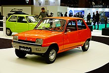 Renault 5, photographed in 2022 for the 50th anniversary celebration 50 ans Renault 5 - Retromobile 02.jpg