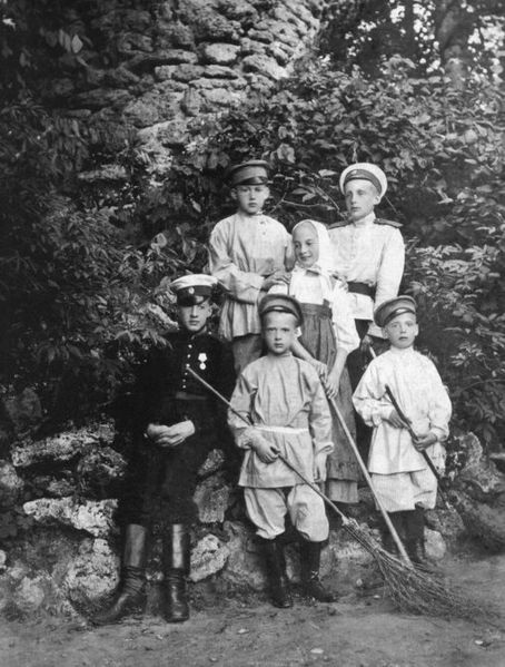 Six children of Grand Duke Konstantin Konstantinovich