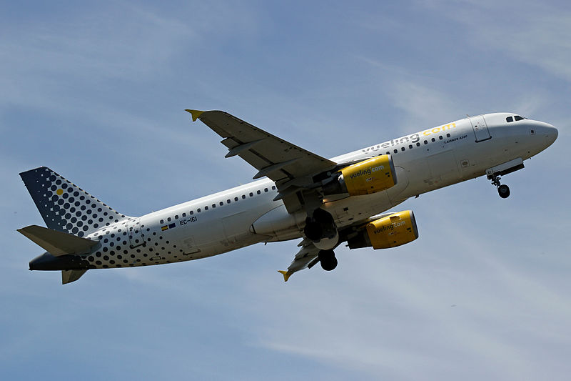 File:A320 EC-IEI Vueling.jpg