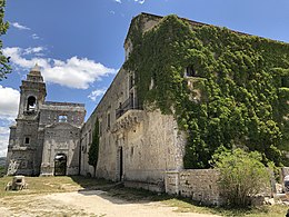 Abbaye de Santa Maria del Bosco 02.jpg