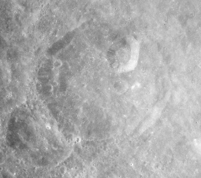 File:Abul Wafa crater AS16-M-0082.jpg