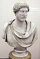 6069 - Farnese - Busto clamidato di Adriano