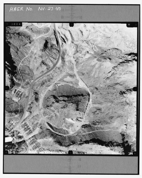 File:Aerial view showing US Construction Railroad grade, US 93, and Switchyards in Nevada - Hoover Dam, Spanning Colorado River at Route 93, Boulder City, Clark County, NV HAER NV-27-40.tif