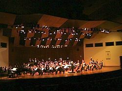 Aldemaro Romero directing the Municipal Symphony Orchestra of Caracas, at the celebration of the 50th anniversary of Dinner in Caracas Aldemaro Romero y OSMC.jpg