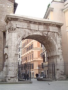 Arc de Gallien.JPG