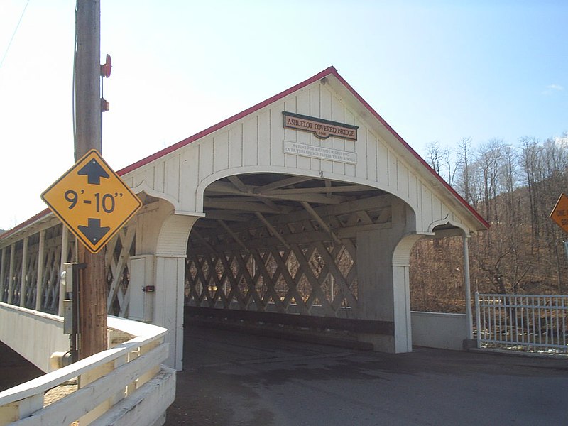 File:Ashuelot Covered Bridge 031106 156 - 2718722371.jpg