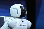 Gros plan sur la tête de ASIMO