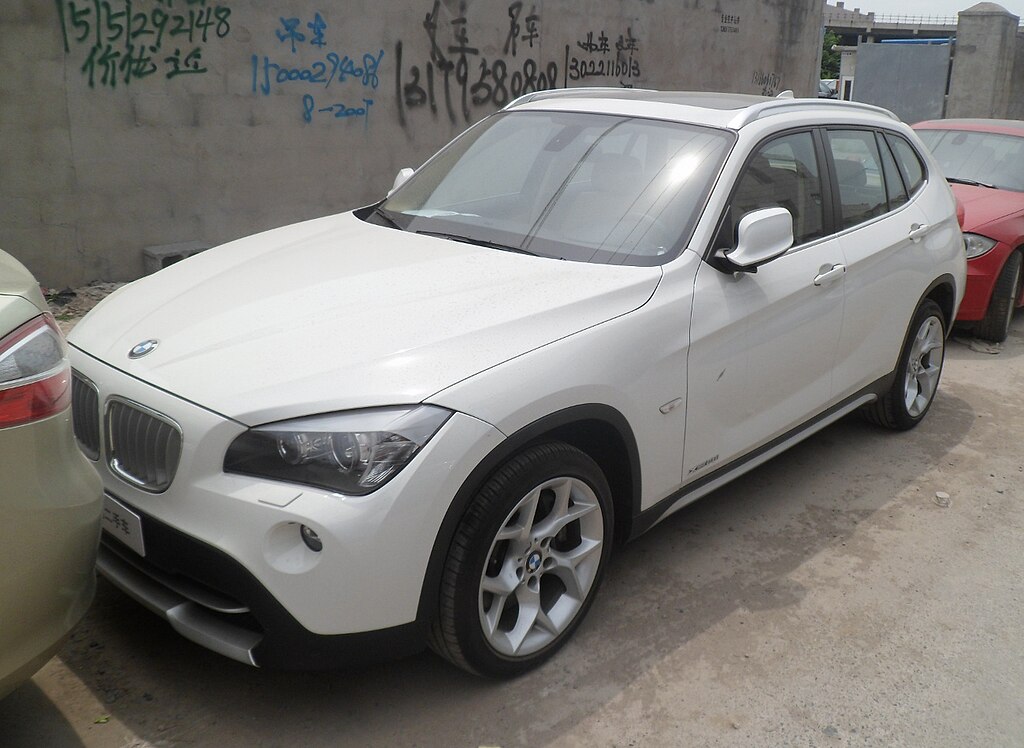 File:BMW X1 E84 01 China 2012-06-16.jpg - Wikimedia Commons