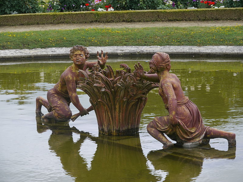 File:Bassin des Lézards Nord - Parterre de Latone - Versailles - P1180525.JPG