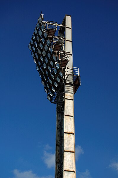 File:Bazaly Floodlights 01.JPG