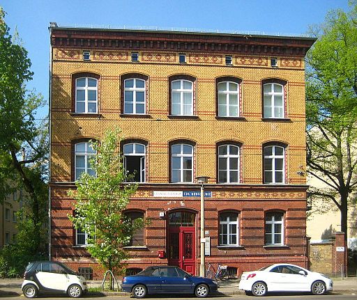 Berlin, Mitte, Pflugstrasse 12, Direktorenwohnhaus 111. und 186. Gemeindeschule