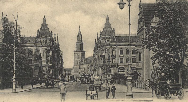 File:Berlin Kaiser-Wilhelm-Brücke 1905.jpg