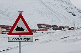 Road sign: Beware of snowmobiles