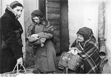 Bundesarchiv Bild 183-E13871, Polen, Ghetto Lublin, judische Frauen.jpg
