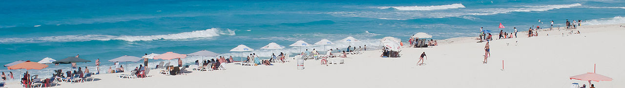 Cancún banner Praia Delfines.jpg