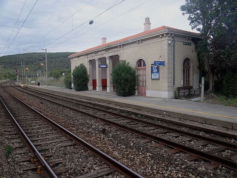 File:Cassis (Bouches-du-Rhône)-03.jpg