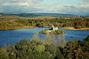 Castle Island di Lough Kunci Hutan Park.jpg